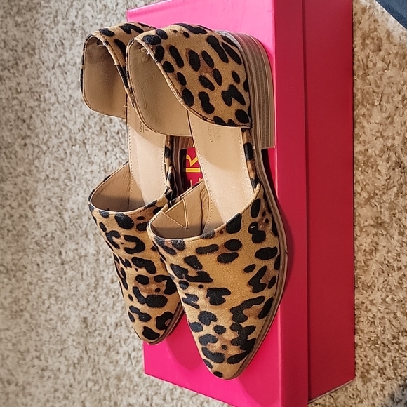 CATHERINE Catherine Malandrino Women Brown Flats US 6 - Picture 1 of 5